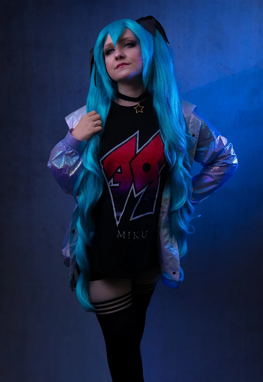Hatsune Miku (Vocaloid)